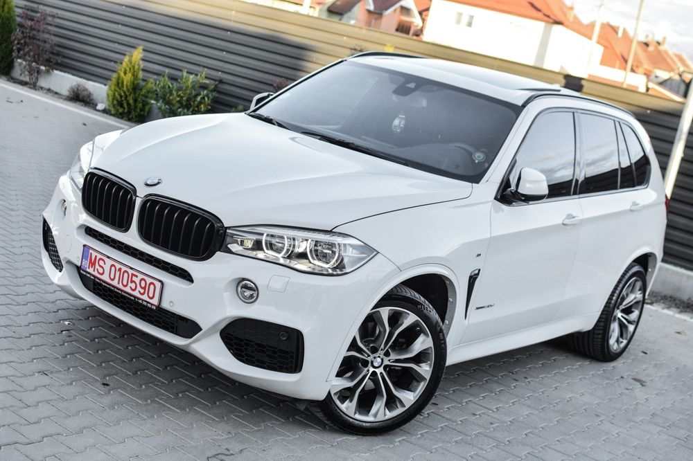 BMW X5 3.0d - 258cp - xDrive - LED - M Pachet - PANO