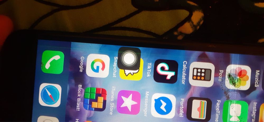 Vand iphone 7 nu afecteaze cu nimic dispayul