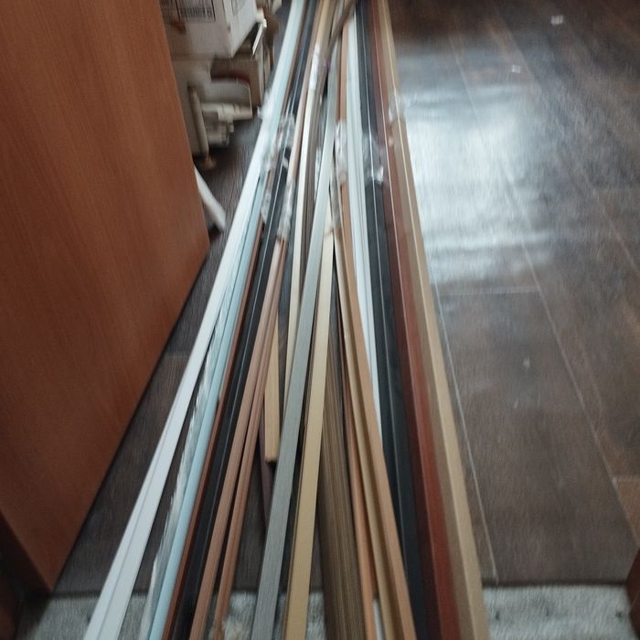 Уголки пластиковые.