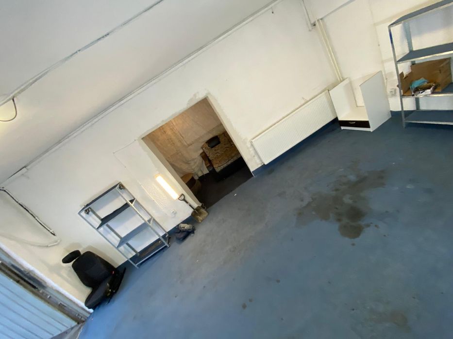 Chirie inchiriez Spatiu hala garaj depozit tg cucu centru iasi/ 30 m