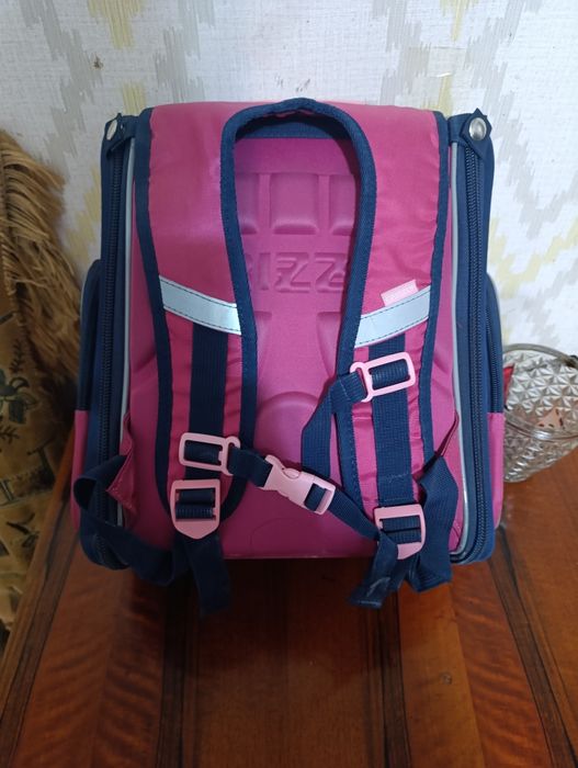 Продам новый детский рюкзак для школы