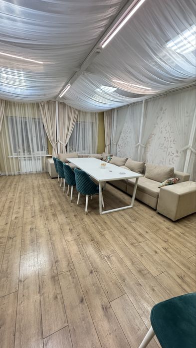 Стол, стулья, диван и телевизор продам