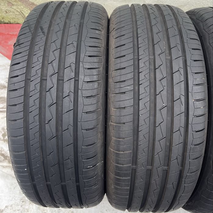 4бр 205/55/16 на 7+мм с 23дот Дебица