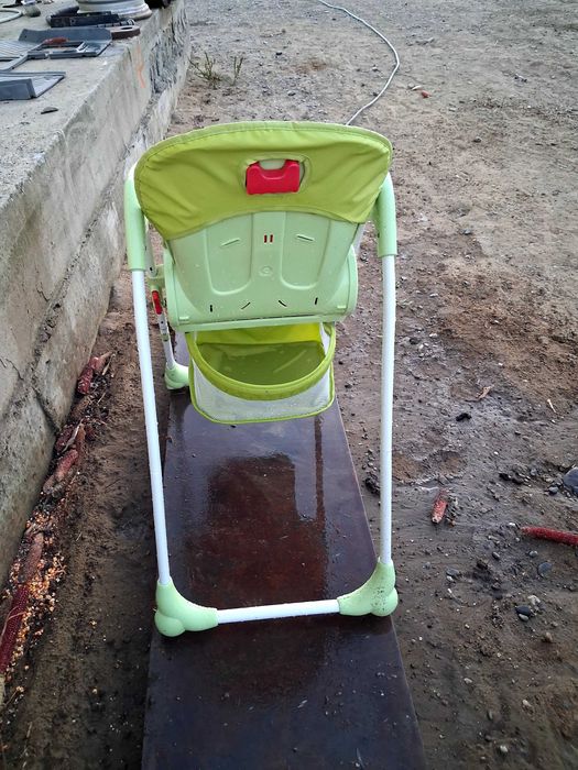 Scaun de masă bebe