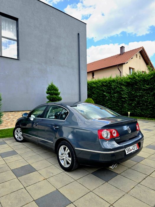 Passat  Limuzină  2L Diesel 140 Cp  Recent adus Nr tzol valabile 30 zile  împecabilă