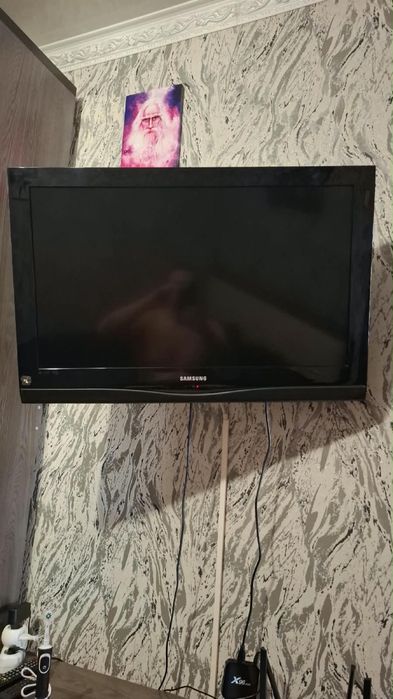 Телевизор samsung