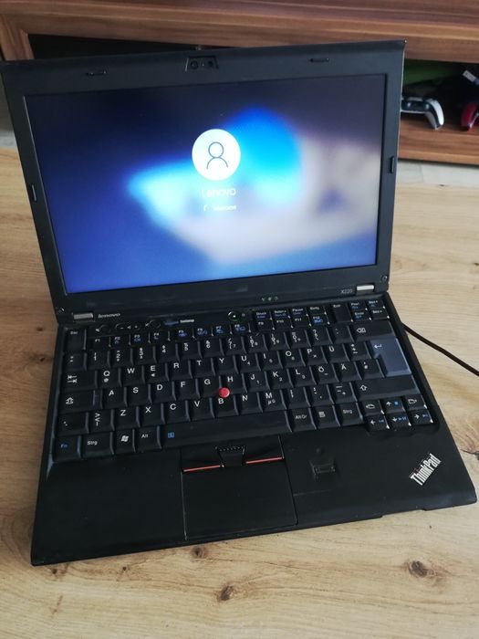 Лаптоп Lenovo Thinkpad X220  i5-2430m/4GB/320GB/12.5"/