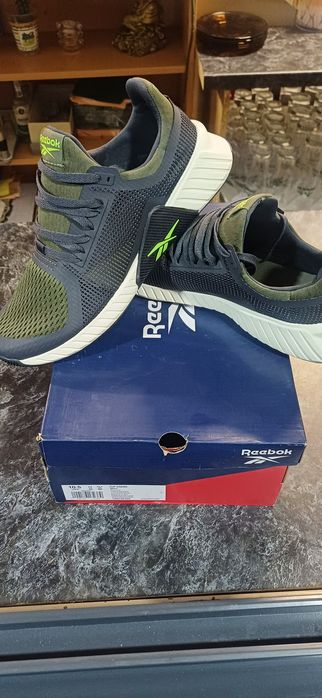 Маратонки Reebok 44