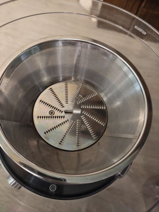 Сокоизстисквачка и Цитруспреса TEFAL ZE550D38 ВМЕСТИМОСТ КАНА ЗА СОК 2 L, СИВ