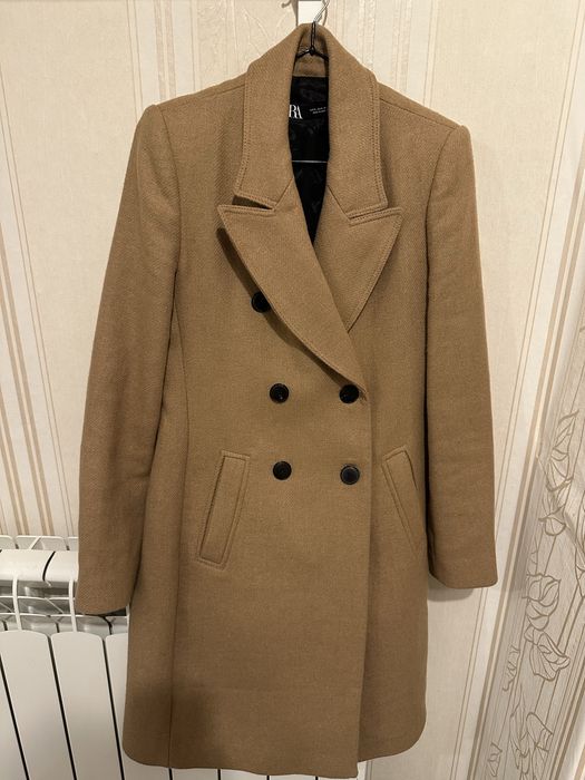 Вълнено палто ZARA,размер s