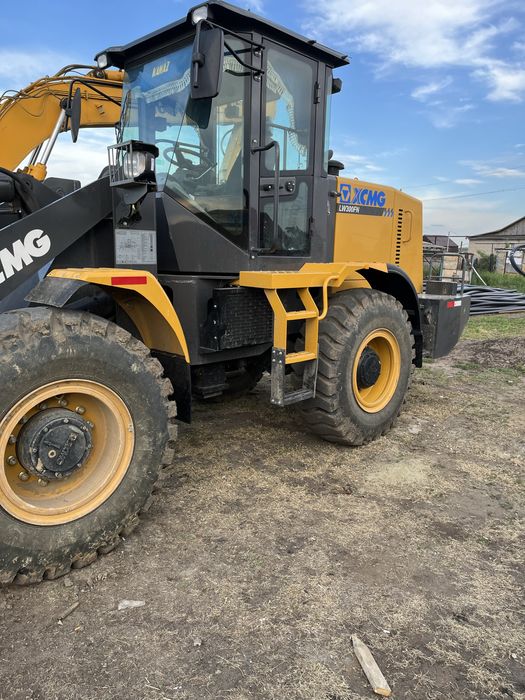 Услуги фронтальных погрузчиков