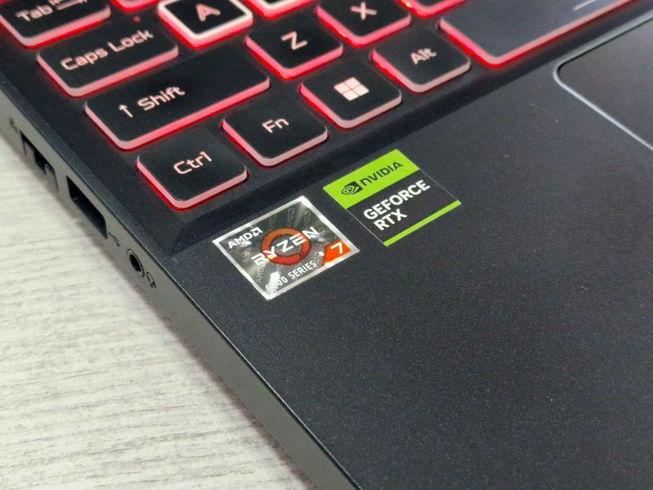 Геймърски лаптоп Acer Nitro 5 (AN515-46) | RTX 3070 Ti (8GB) | Ryzen 7 6800H | Кашон