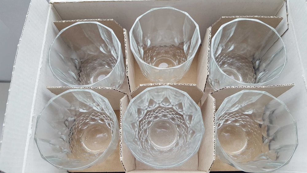 18 pahare set NOU în cutie originală