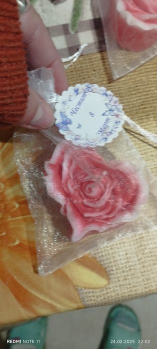 Ръчно изработени подаръчета от гипс и восък :)

Изработвам с