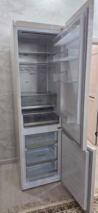 Продам холодильник