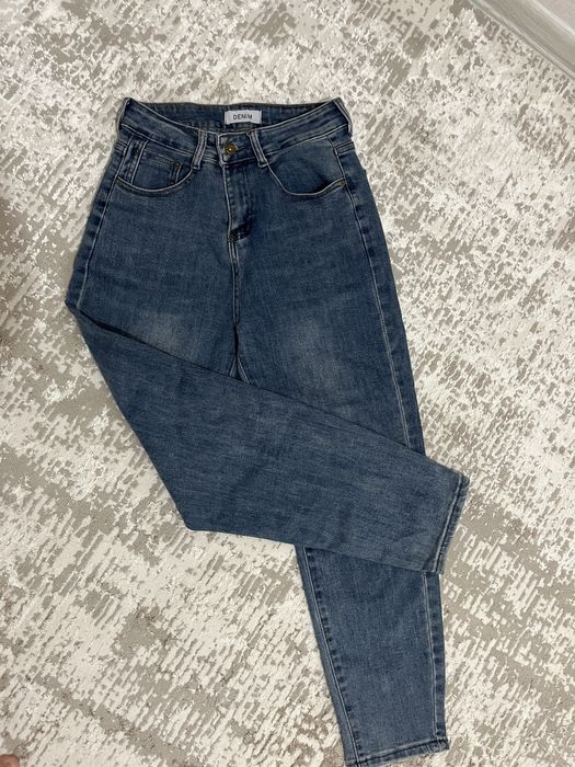 киімдер сатылады