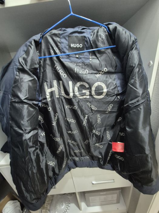 Продаётся безрукавка Hugo Boss