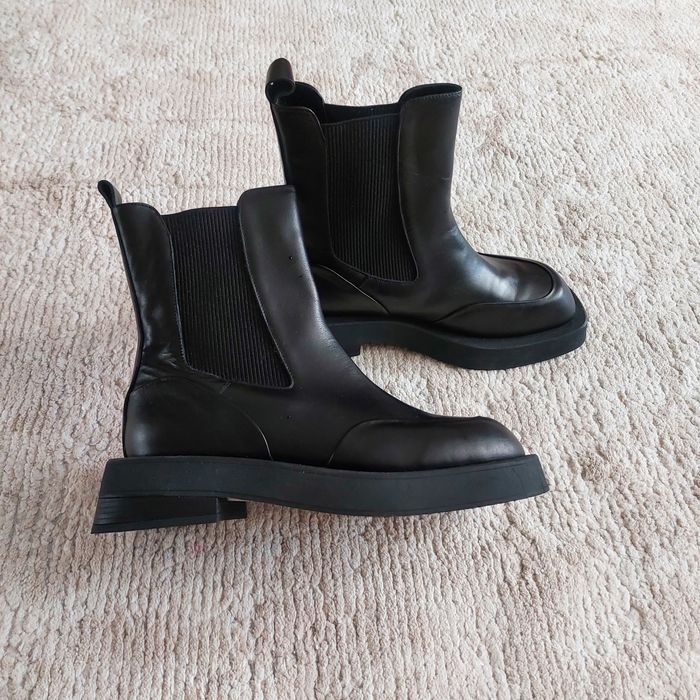 Продам женские сапоги