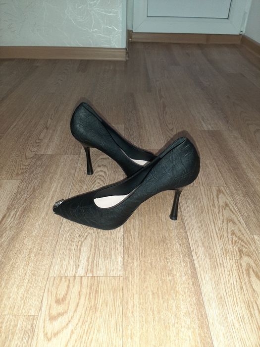 Продам новые туфли