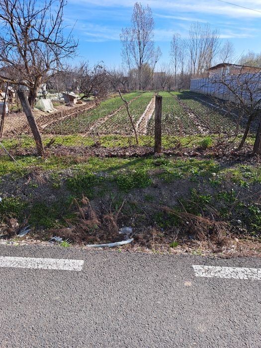 Vând urgent casă din BCA + un autoturism Volkswagen Tuareg 4x4