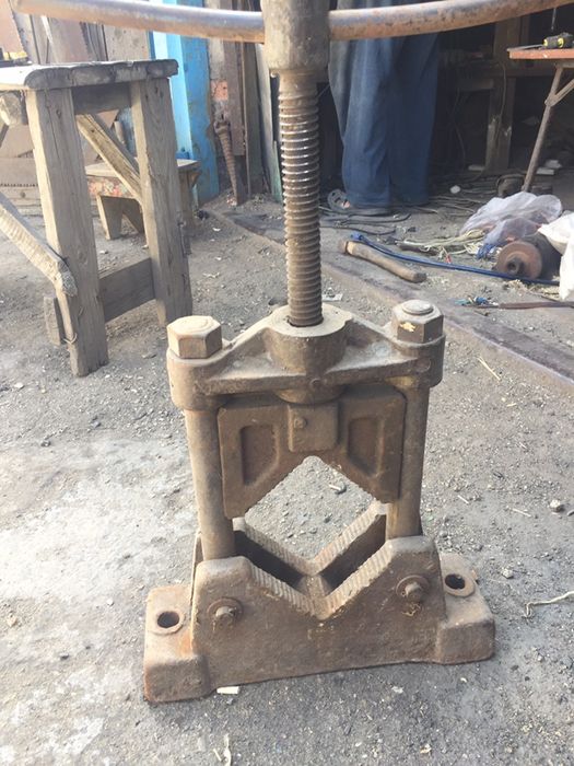 Трубажим (тиски )