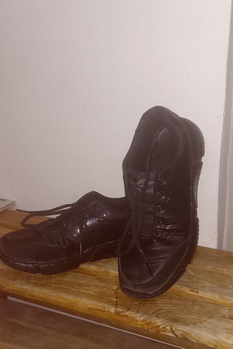 Продаётся обувь в хорошем состоянии