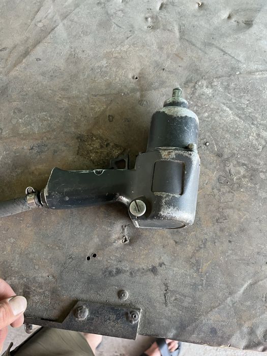 Продам гайковёрт .
