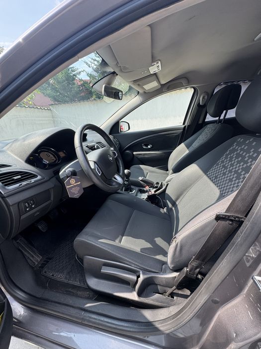 RENAULT Megane 2012 — imagine 3