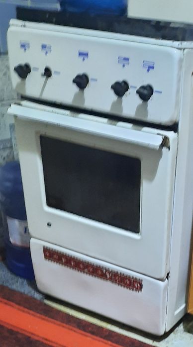 Газ плита сотилади, Россияда ишлаб чикилган Холати яхши