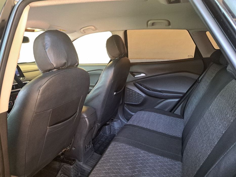 Чехлы на машину, были на Трекер 2