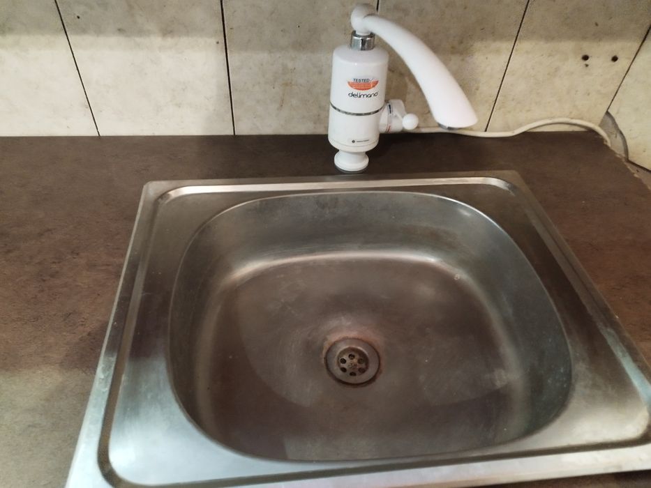 Дава се под наем Гараж / Паркомясто в Плевен, Широк център - 15 кв.м за 61.2 € - Снимка #5