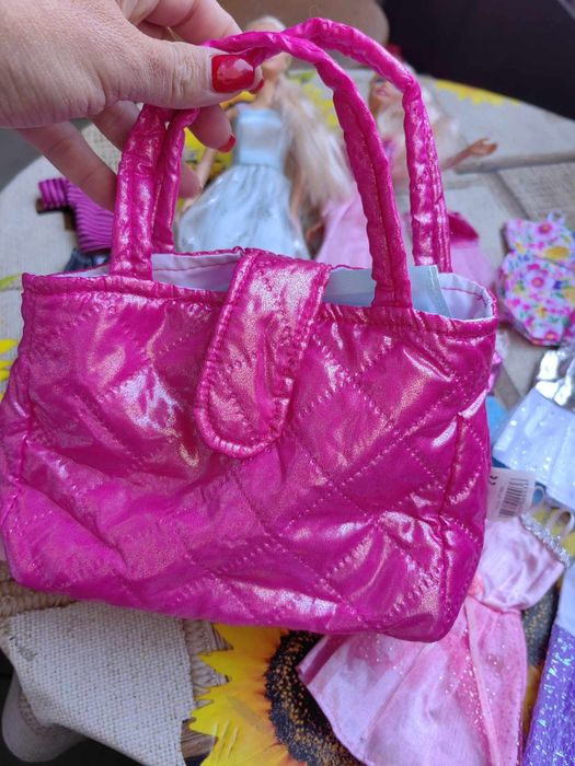 Лот за детето ,дрехи за кукли.