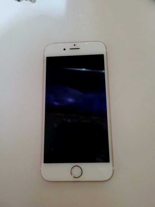 Продам Айфон  6S