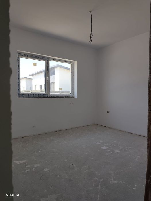 FARA COMISIOANE casa cu 4 camere 2 bai terasa regim PARTER la cheie