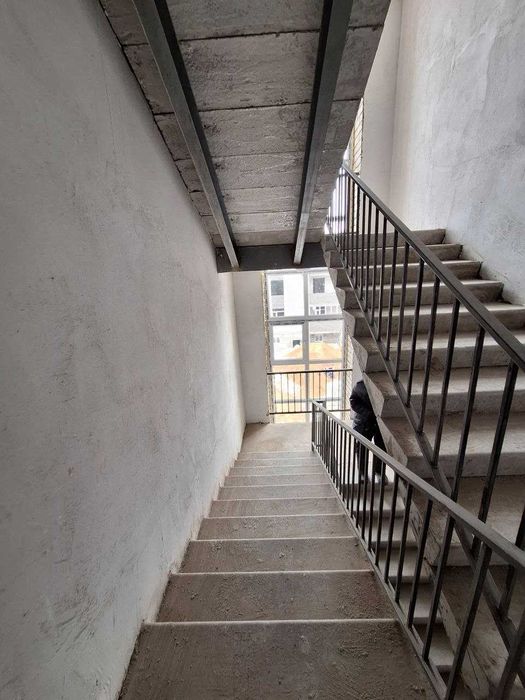 продам 2х комнатную квартиру