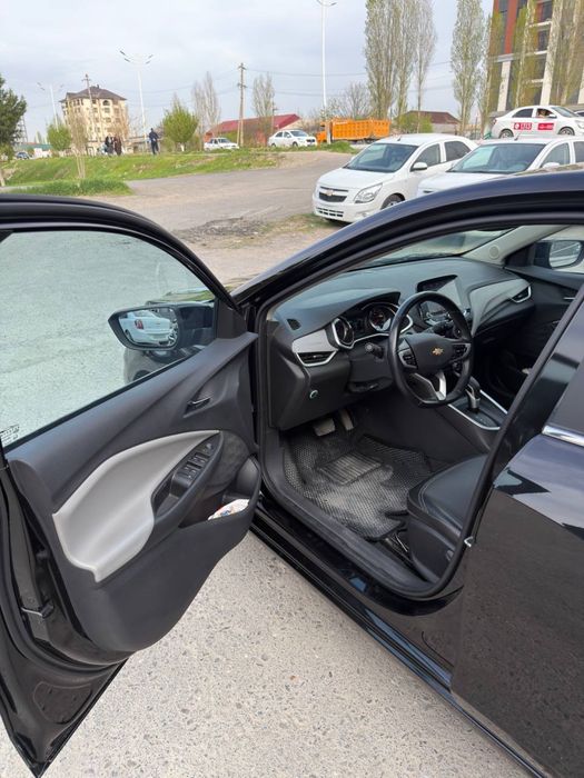 Chevrolet Onix Turbo Primier 2 AT