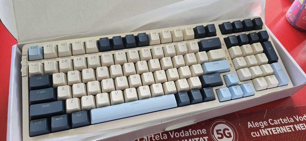 Tastatura gaming , mecanica , wireless , usb , bluetooth