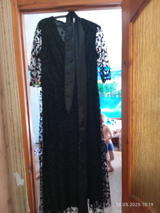 Продам платье очень красивое