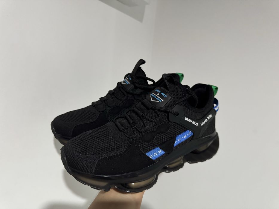 Adidasi philipp plein asemanator Gucci Versace Guess