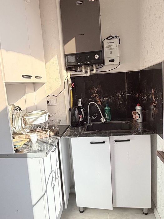 Срочно продается 2х квартира на 3 золотом этаже  Фирдавсий куча