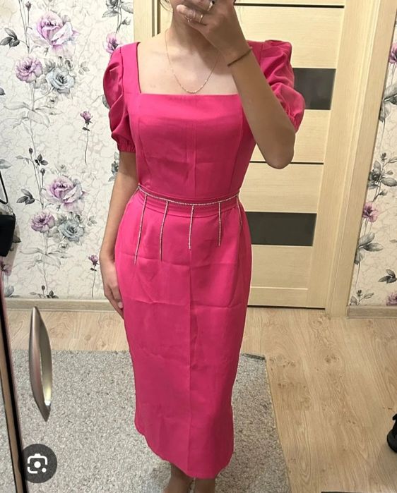 В продаже красивый платия