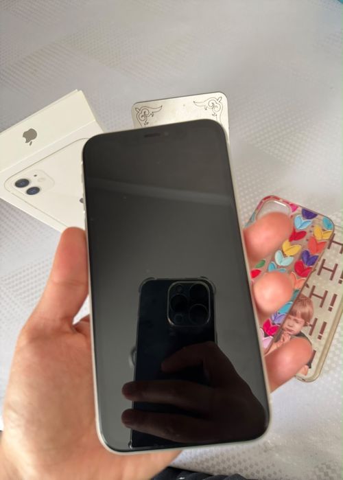 Продам IPHONE 11 на 128 гб в отличном состоянии
