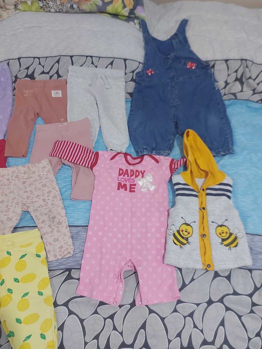 Продавам бебешки дрешки!