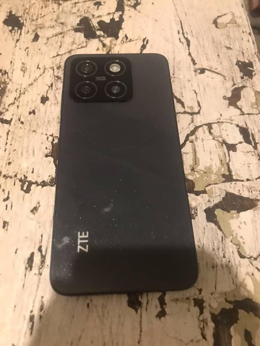 Продам телефон ZTE А55