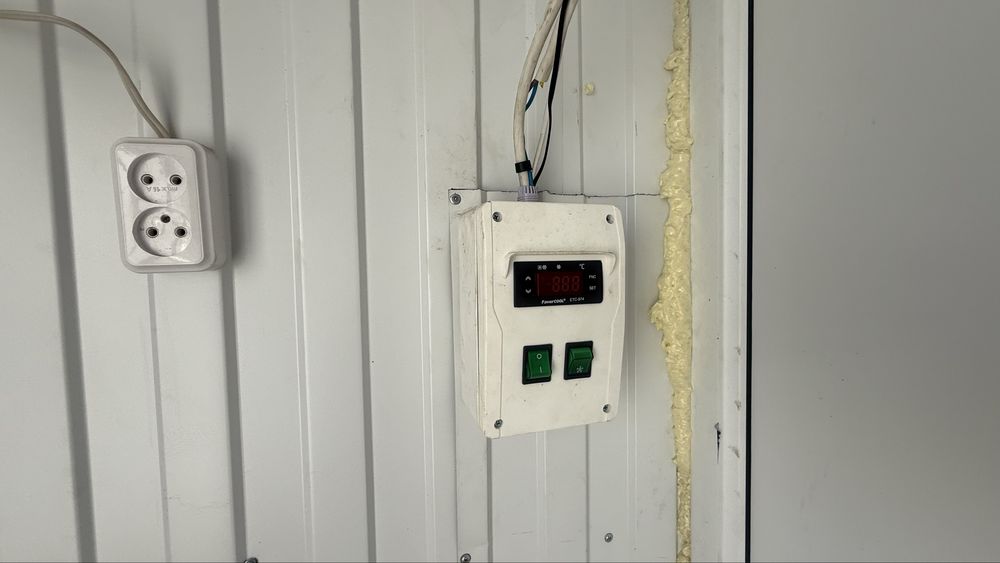 Контейнер холодильный (рефконтейнер)