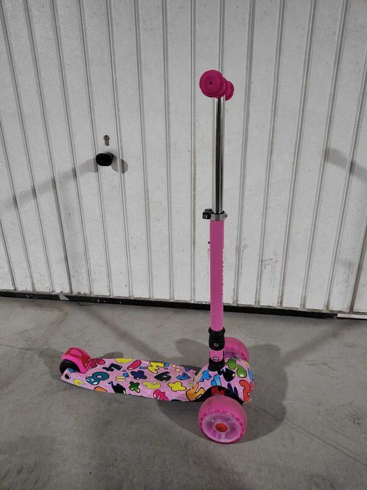 Vand trotineta copii, Action One® Rider, cu roti luminoase late, Pink