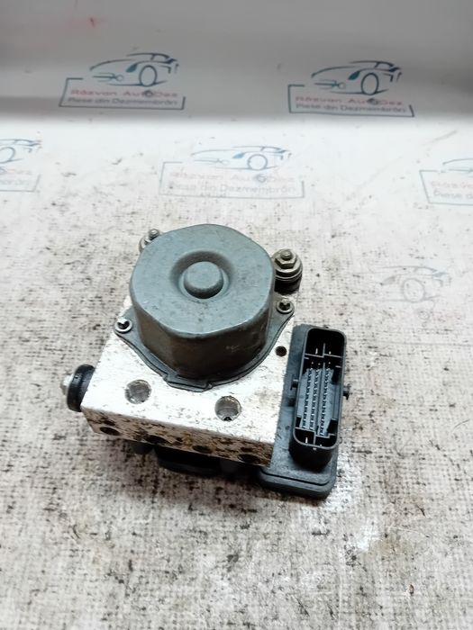 pompa abs renault clio 4 2008