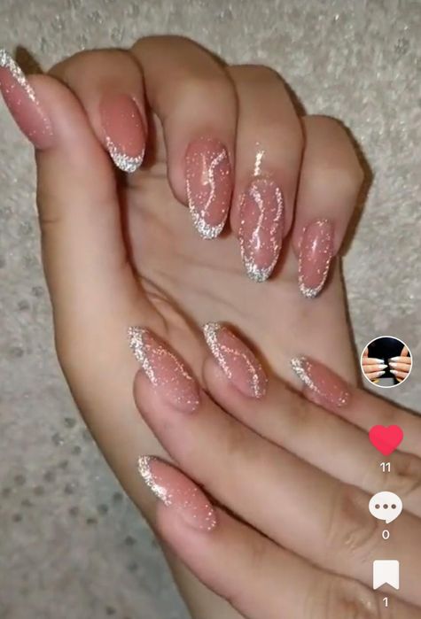 Наращивание ногтей и ресницы