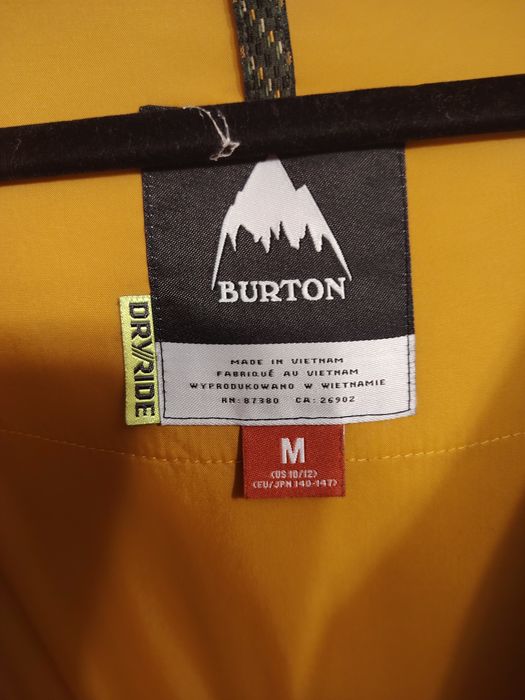 Geacă snowboard/ski BURTON – mărimea M (140-147 cm) 
Stare: foarte bu