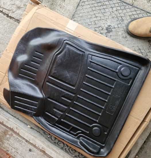 Set NOU Covorase Auto Cauciuc Umbrella Pentru Dacia Logan III